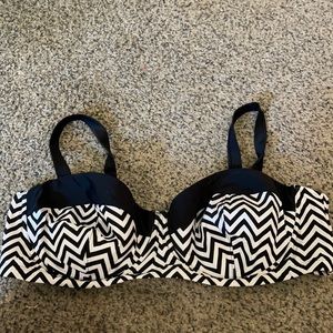 Ava & Viv Black and White Swim Top